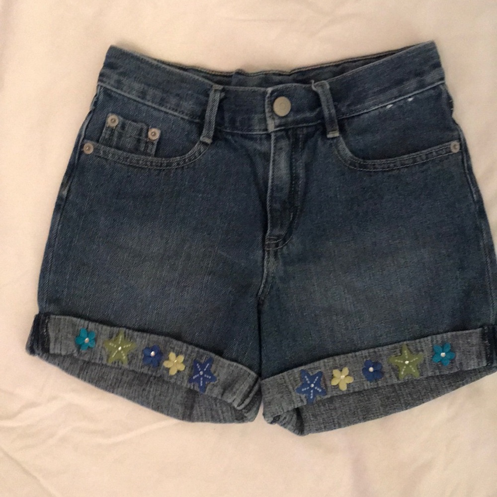 Cute cuffed jean shorts